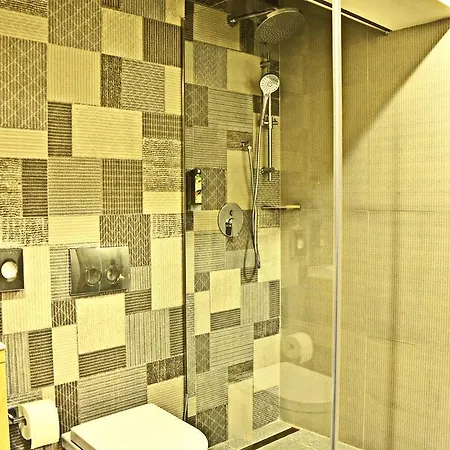 Hotel Baril Haţeg